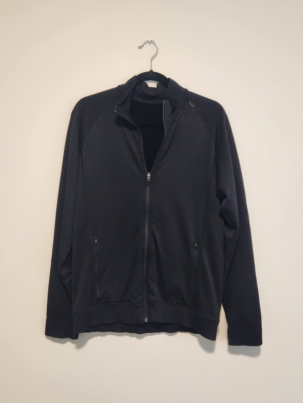 Lululemon Engineered Warmth Jacket Size Large - Picture 3 of 7